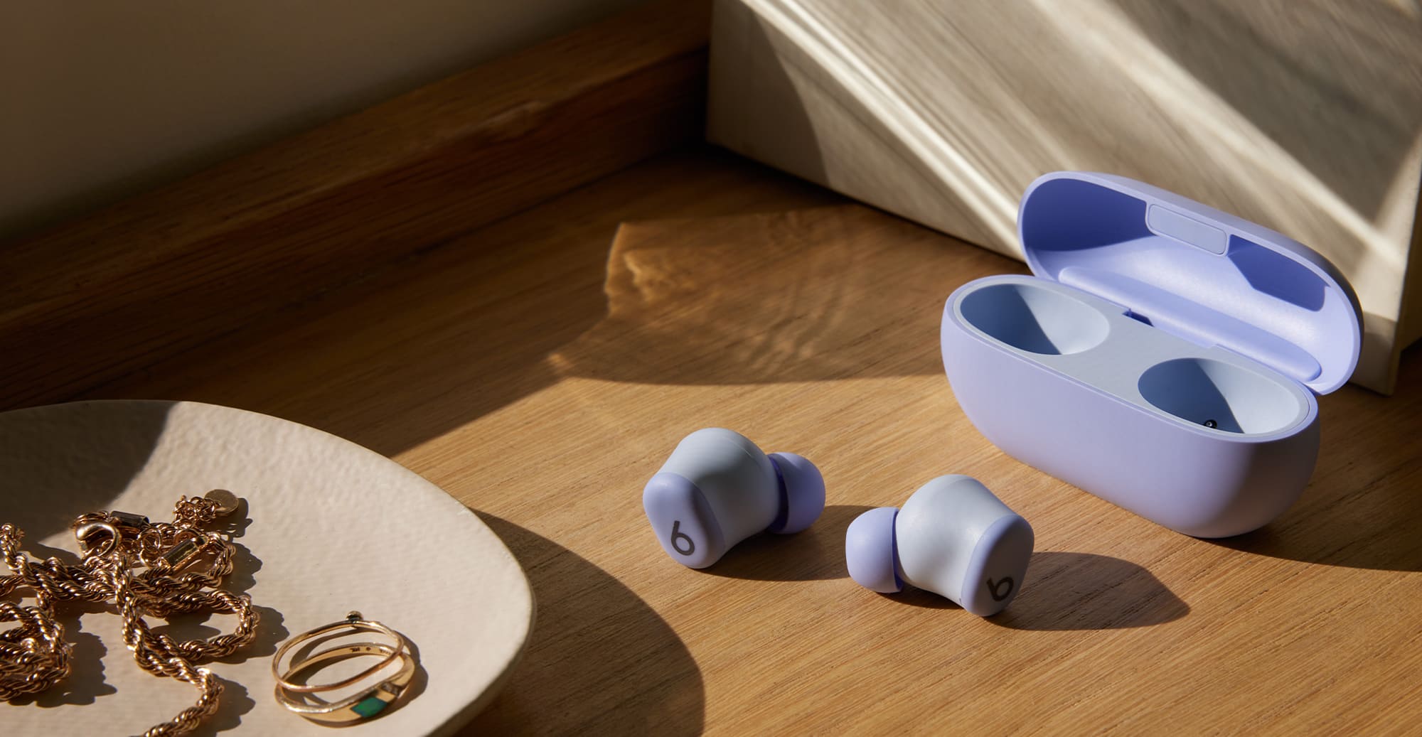 Beats4-earbuds-beats-solo-buds-img