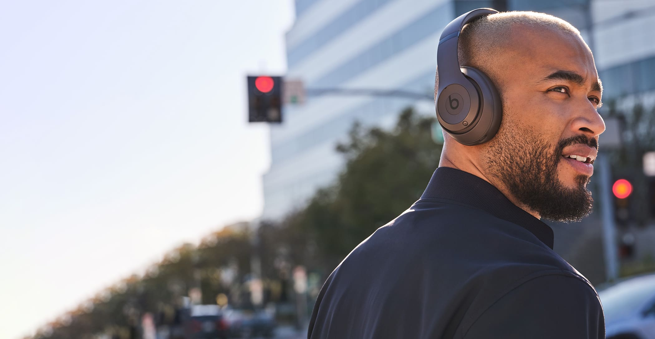 Beats5-headphone-beats-studio-pro-img