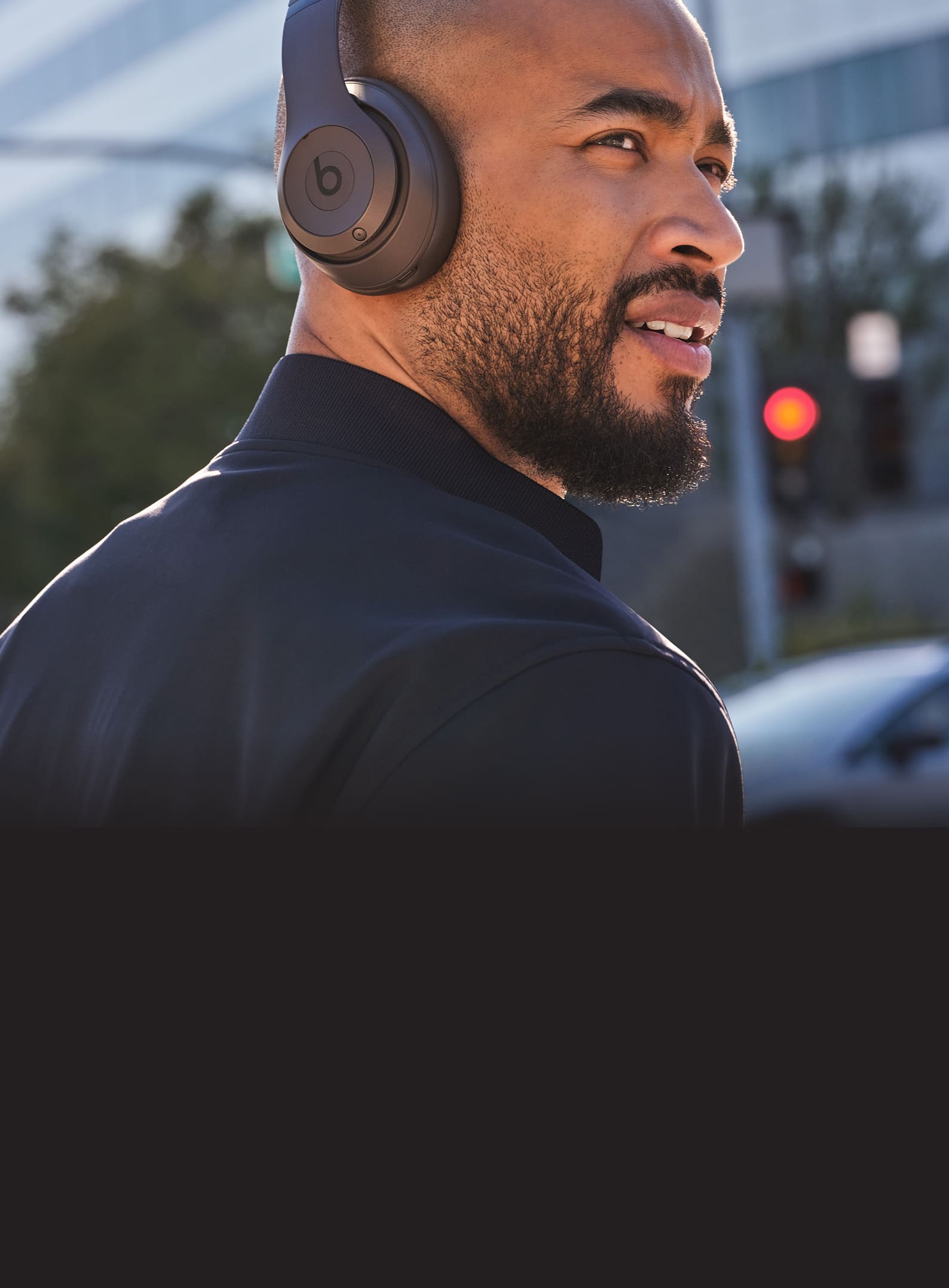 Beats5-headphone-beats-studio-pro-img