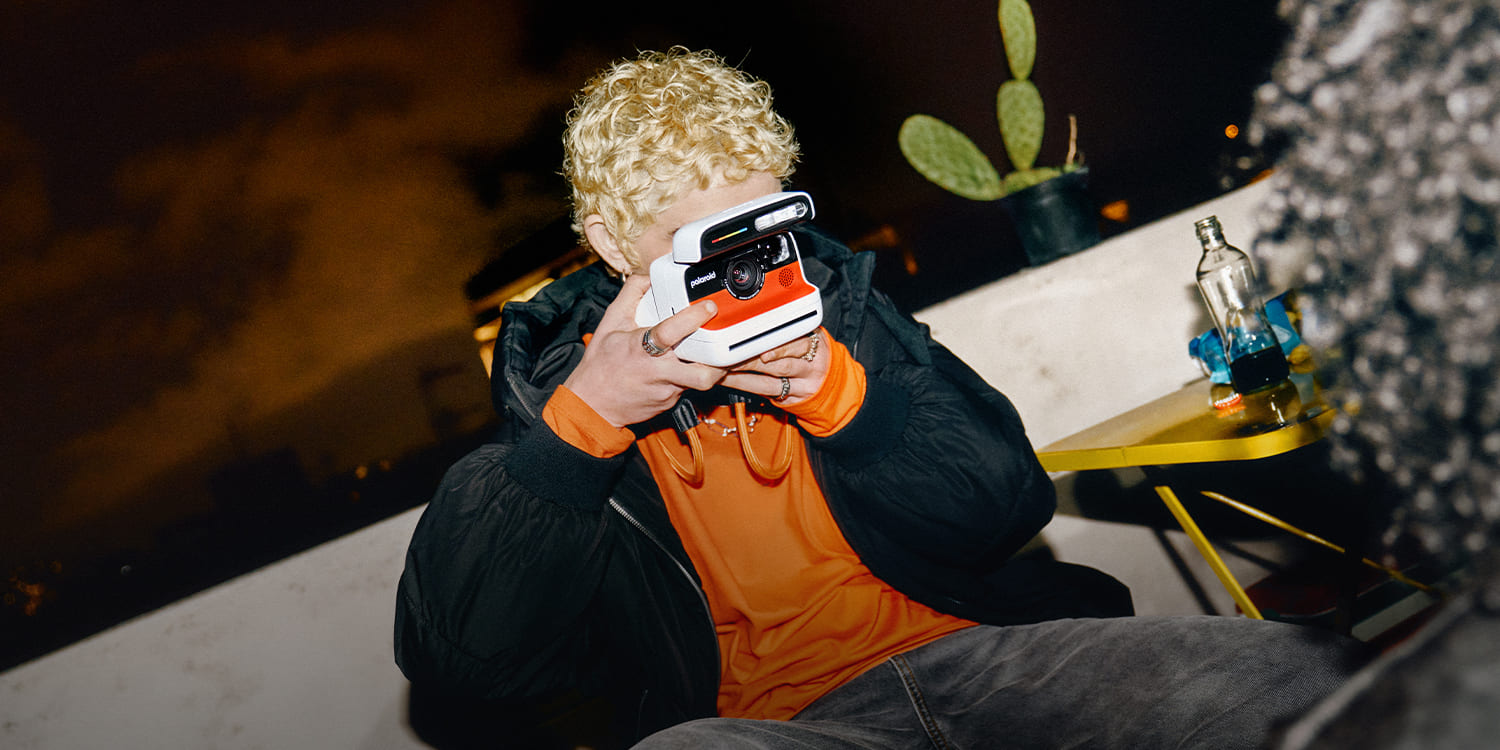 The-ultimate-easy-to-use-instant-camera