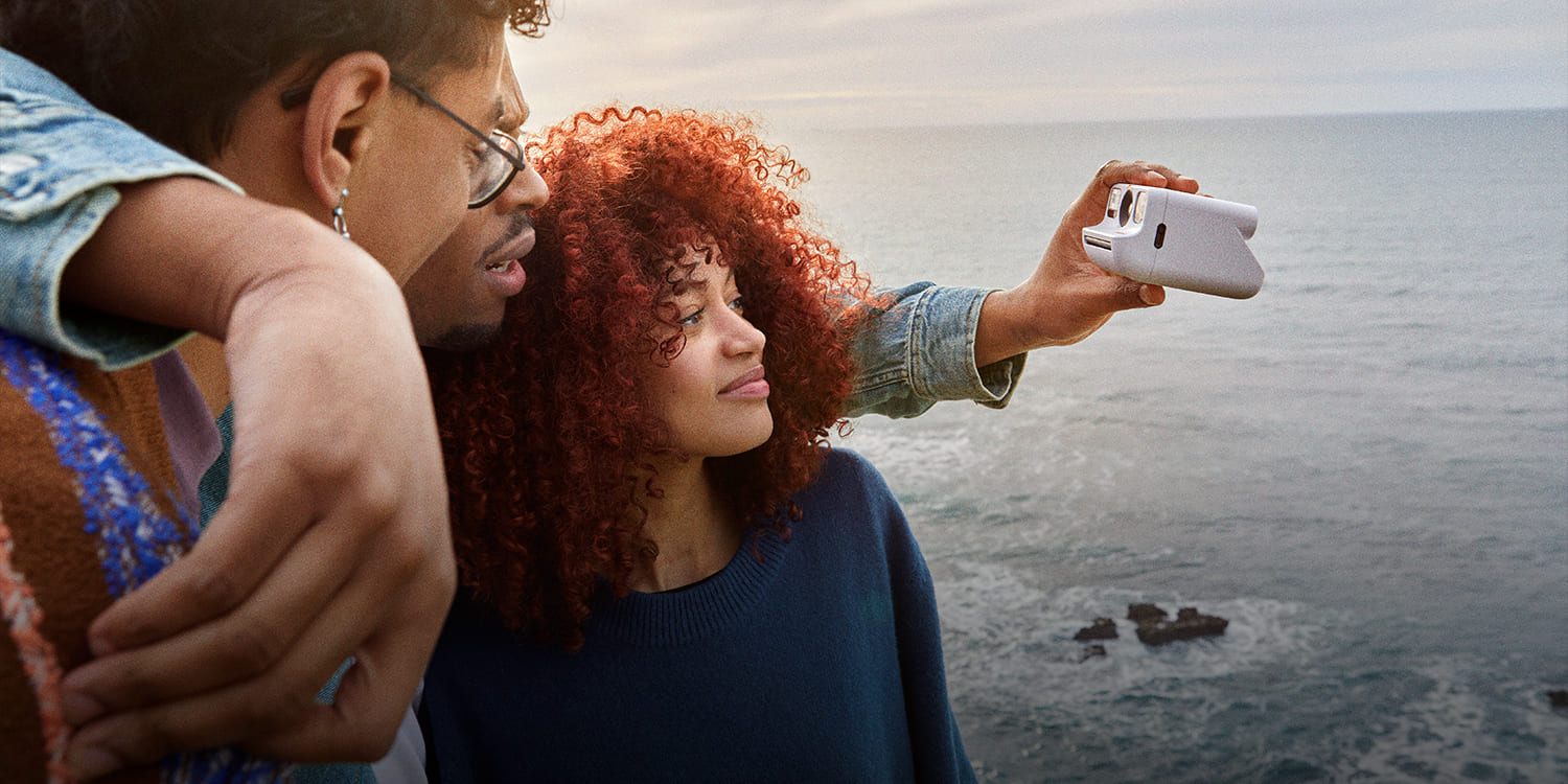 The-worlds-smallest-instant-camera