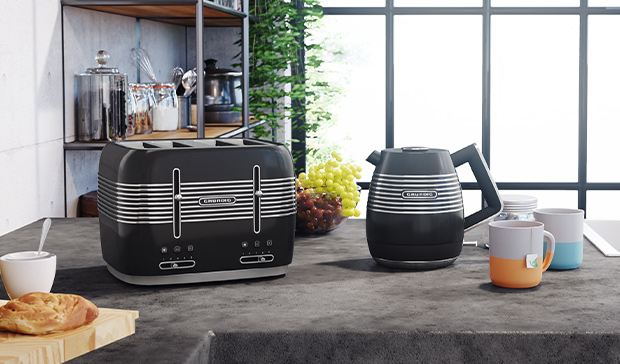 Kettle and outlet toaster set currys